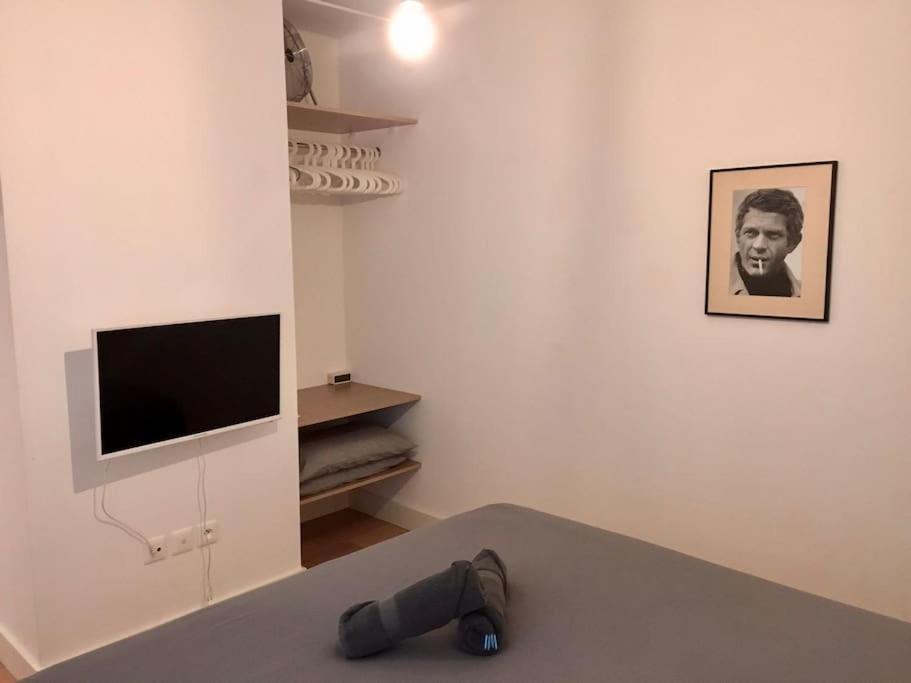 "Euzet" Joli Appartement A 2 Pas Du Centre Ville Σετ Εξωτερικό φωτογραφία